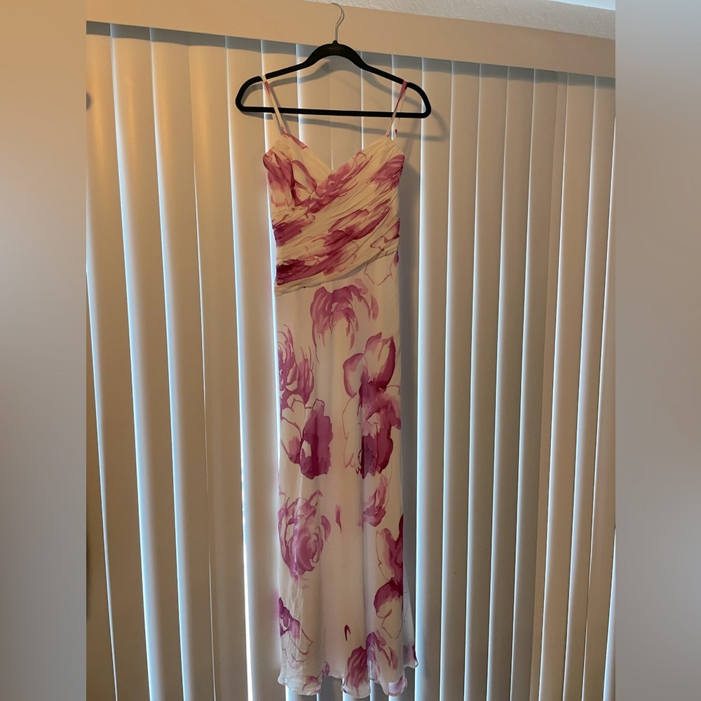 David Meister dress. Lightly worn in excellent condition.